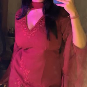 Elegant Red Kurta Set
