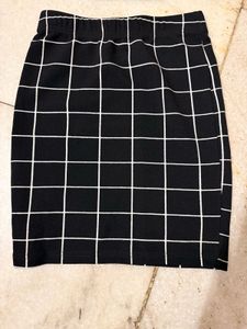 Black &amp; White Grid Crop Top &amp; Skirt Set