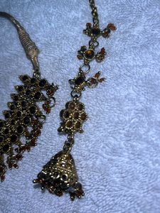Elegant Gold Necklace &amp; Earring Set