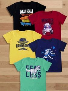 Kids Graphic T-Shirts (1 Pack). New Seal Pack