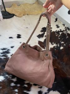 Gucci Shoulder Bag - Pink Leather
