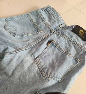 “Trendy High Waist Cargo Jeans – Light Blue Denim