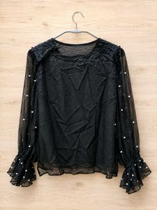 Chic Black Ruffle Pearl Blouse