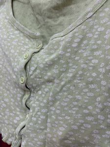 Cute Floral Print Button-Up Top