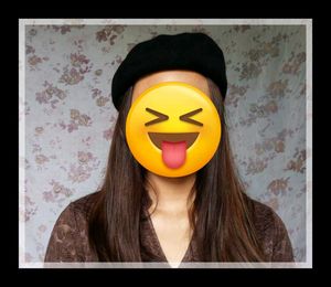 Chic Black Beret