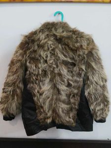 Chic Faux Fur Trimmed Jacket
