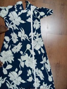 Stylish Navy Blue Floral Kurta