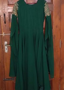 Elegant Emerald Green Ethnic Gown