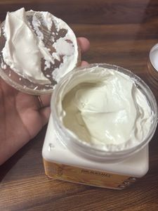 Dr. Rashel Gold Face Pack