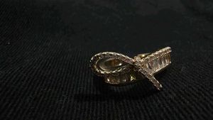 Sparkling Bow Design Ring
