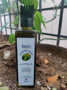 Saro's Ayurvedic Hair Oil (200 ml)