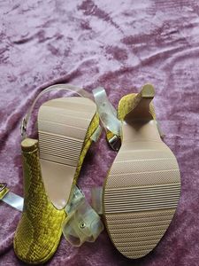 Stylish Yellow Sherrif Heels