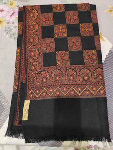 Elegant Checked Scarf
