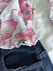 Chic Floral Print Blouse