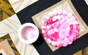 Bubble coaster with T light holder set