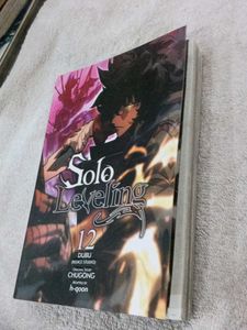 Solo Leveling Vol. 12