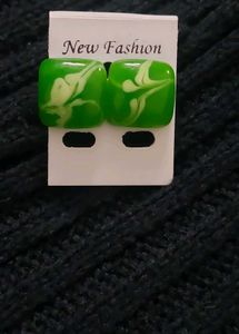 Beautiful Green Square 🟩 Marble Print Studds
