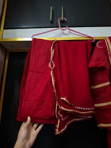 Pakistani Style Red Kurta Set With Lace Details