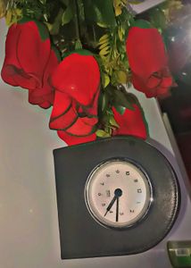 Saudi Arabia Vintage Desk Clock
