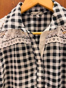 Chic Gingham Sleeveless Top