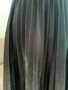 Elegant Black Pleated Skirt