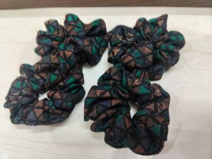 Set of 4 Patterned Scrunchies