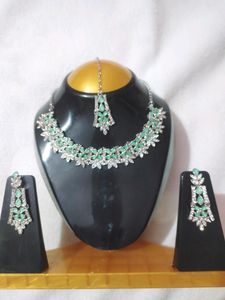 Necklace Set With Mint Green Kundan