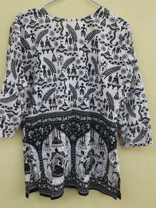 Stylish Black &amp; White Kurta Set