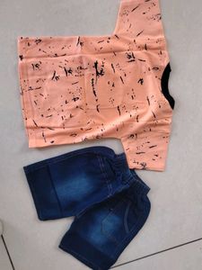 Boys Fashionable T-Shirt &amp; Shorts Set