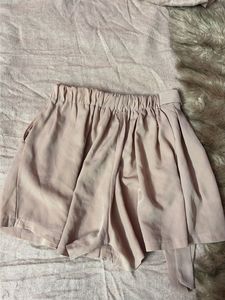 Pleated High-Waisted Shorts with Belt &amp; pocket