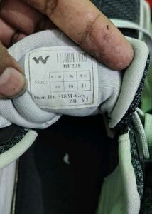 Stylish Men's Grey Sports Shoes