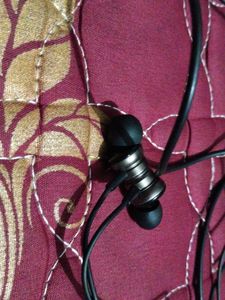 Wired Earphones