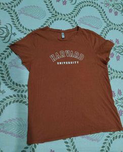 Harvard University tee