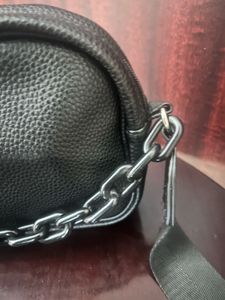 Miniso Chic Black Crossbody Bag with Chain Detail