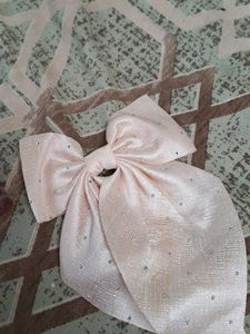 Sparkly Bow Hair Clip &amp; Nail Polish Set