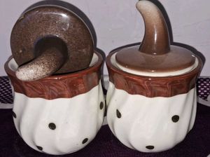 Cute Ceramic Jars Set