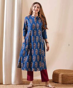 Fusion Blue Floral Print Kurta with Lace Sleeves