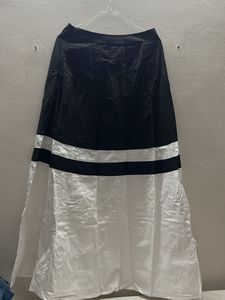 Chic Black and White Striped Skirt