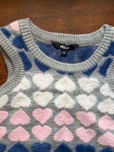 Cute Heart Pattern Sleeveless Top