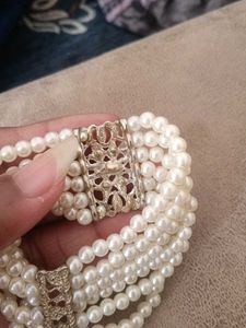 Elegant Faux Pearl Bracelet