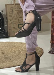 New Elegant Black Heels
