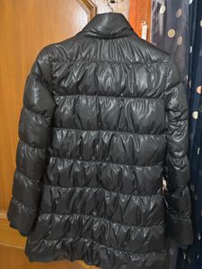 Stylish Black Puffer Coat for Women