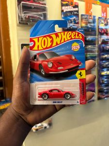 Hot Wheels Ferrari Dino 206 GT