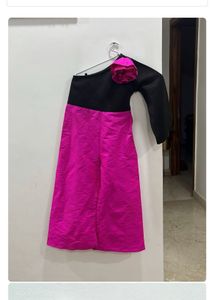 Jelly Jones Branded Fully Flare Top Item 3