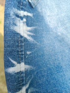 Y2K Wide-Leg Flare Jeans with Side Bleac