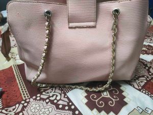 Chic Pink Textured Shoulder Bag