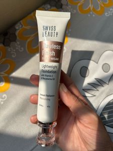 Swiss Beauty Flawless Finish Daily Wear Lightweigh