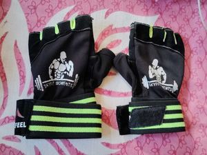44.Skyfit Moments Weightlifting Gloves