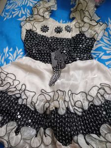 Beautiful Black & White Party Dress