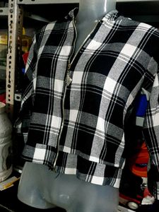 Black & White Plaid Zip-Up Jacket 32 size